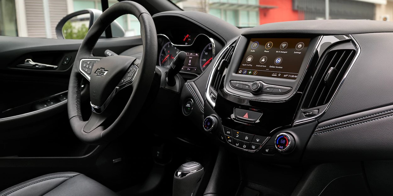 2019 Chevrolet Cruze Front Interior Dashboard